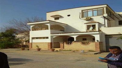 محافظ الإسماعيلية يفتح ملف مخالفات قرية النورس السياحية