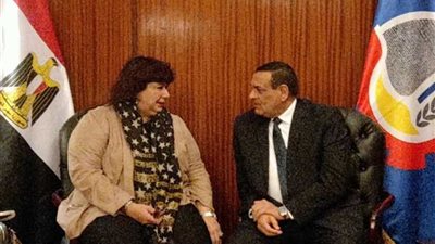 محافظ البحيرة يستقبل وزيرة الثقافة لافتتاح معرض الكتاب بدمنهور