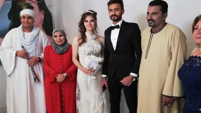 فاطمة عيد تنتهي من