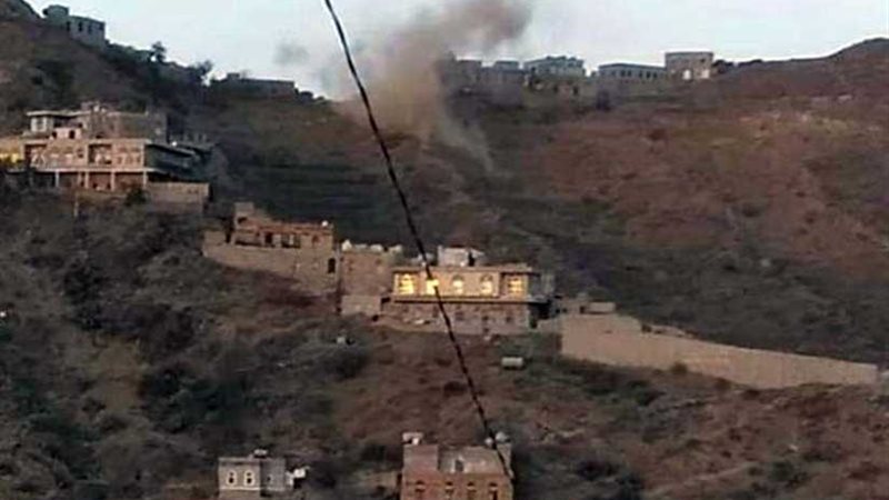 قصف حوثي على عدة