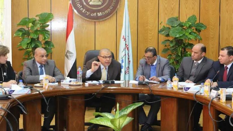 وزير القوى العاملة