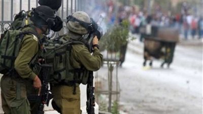 إصابة 8 فلسطينيين فى مواجهات مع قوات الأحتلال الاسرائيلى