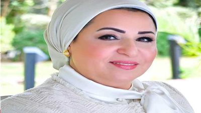 قرينة الرئيس السيسي تعرب عن تقديرها للمرأة المصرية وتؤكد على حقها في المساواة