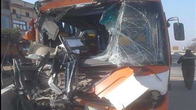 23 مصابا في تصادم أتوبيس ونقل بغرب الإسكندرية