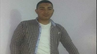 في ذكرى يوم الشهيد.. والد 