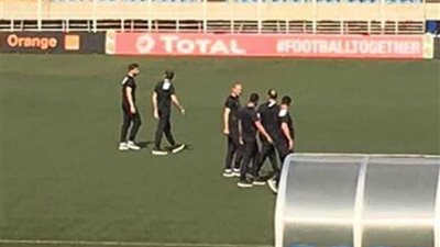 لاسارتي يعاين ملعب 