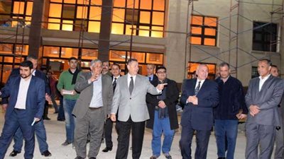 محافظ بني سويف يتفقد تطوير الكورنيش وميدان المحطة