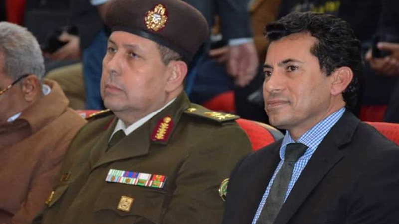 وزير الشباب والرياضة