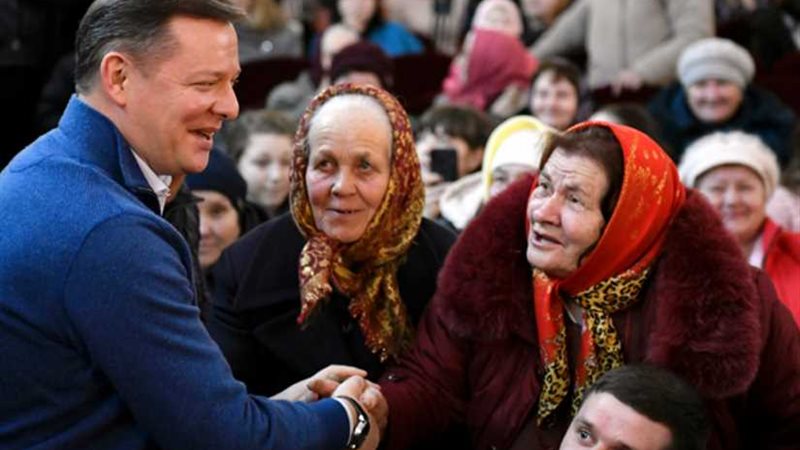 ممثل كوميدى مرشحاً