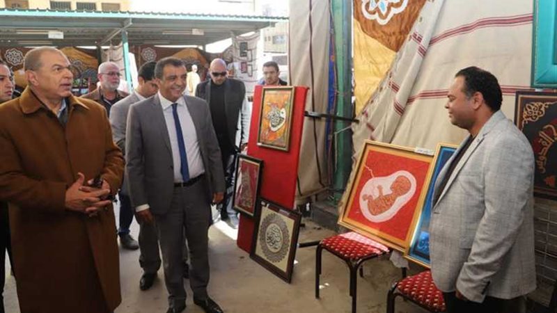 سعفان يفتتح معرض