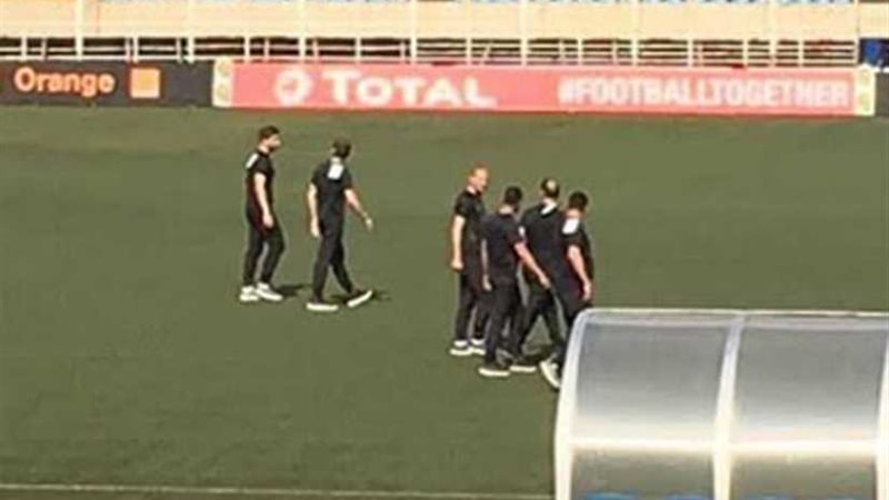 لاسارتي يعاين ملعب