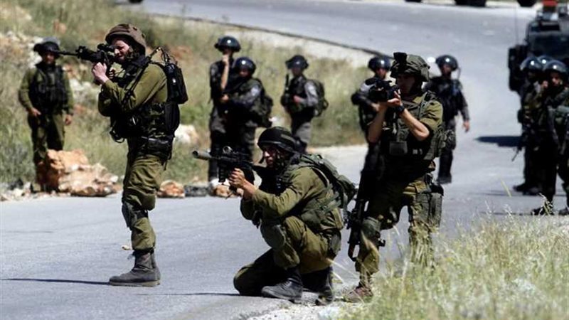 إصابة شاب فلسطيني