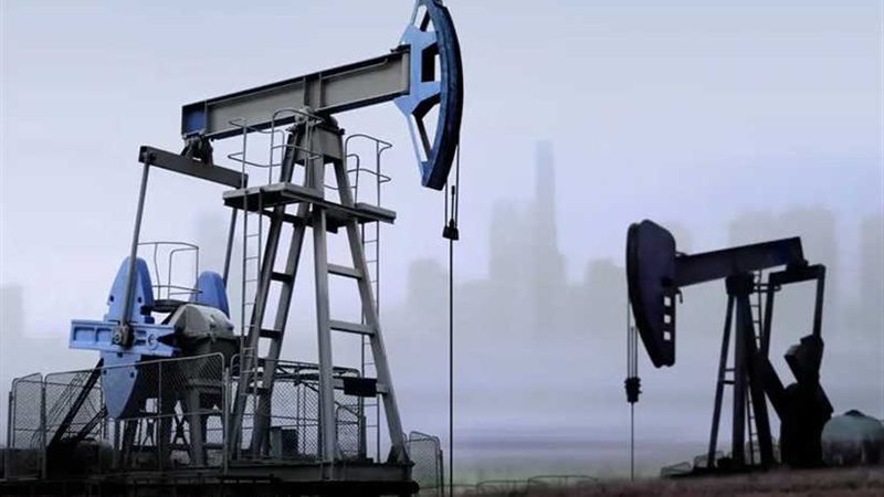 أسعار النفط تهبط