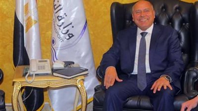 وزير النقل يجتمع بقيادات السكة الحديد بمحطة مصر في رمسيس