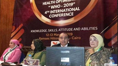 مايسة شوقي تحذر من أنظمة الريجيم العشوائية للأطفال والمراهقين في مؤتمر صحة المرأة