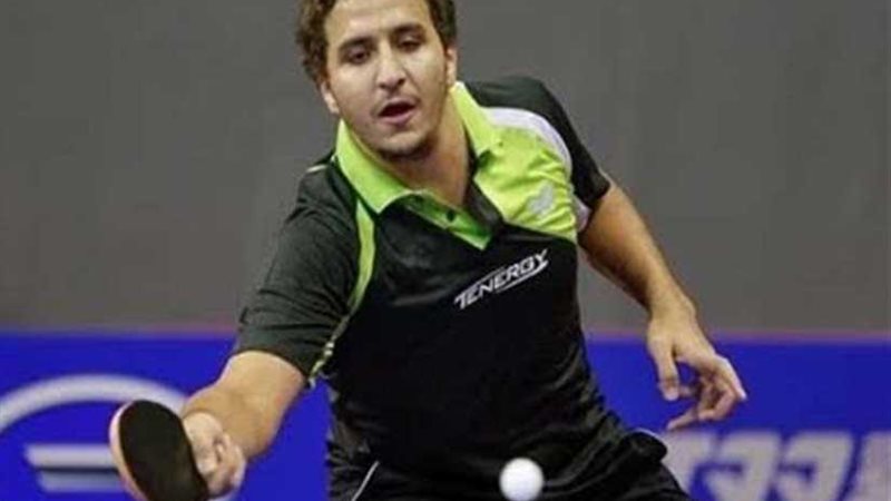 نجم تنس الطاولة يحترف