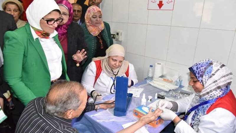 وزيرة الصحة تتفقد