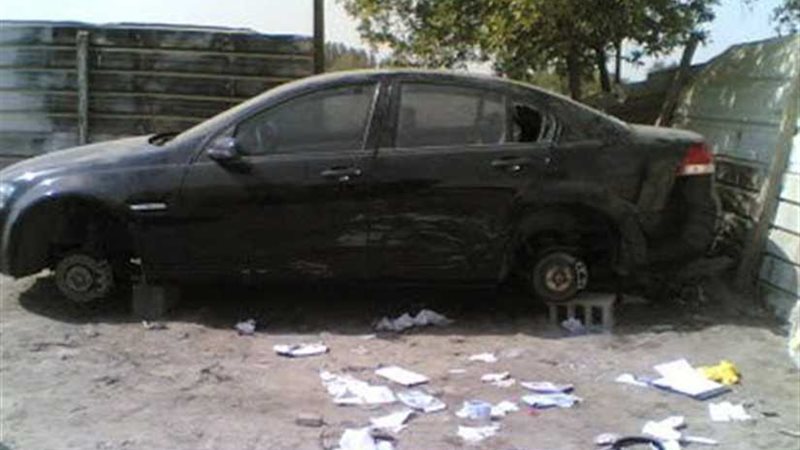 ضبط سيارتين مُبلغ