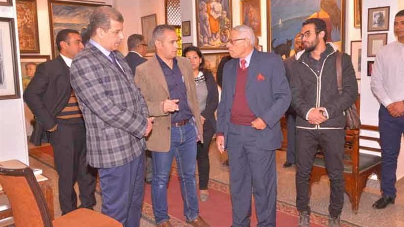 نائب المحافظ والسكرتير