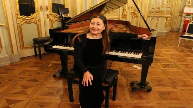 مشيرة عيسى في أمسية