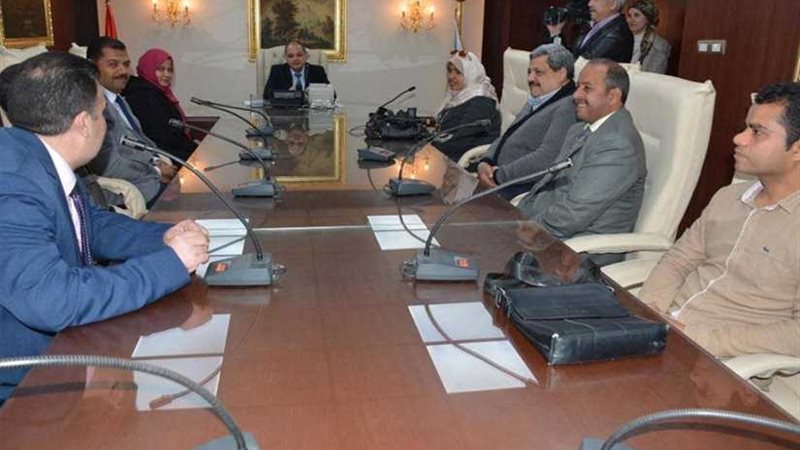 محافظ الغربية يكرم