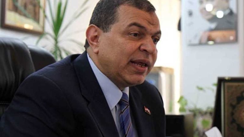 200 طالب يشاركون