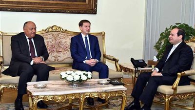 موجز الرابعة.. الرئيس السيسي يؤكد دعم مصر لتحقيق الأمن والاستقرار في جنوب السودان