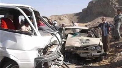 مصرع شخص وإصابة 12 آخرين في حادثي تصادم بالبحيرة