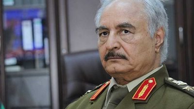 المشير حفتر يلتقي المبعوث الأممي إلى ليبيا في بنغازي