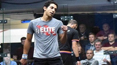 طارق مؤمن يتأهل للدور قبل النهائى لبطولة كانارى وارف للاسكواش