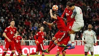 «فان دايك» يتقدم بالهدف الثاني لليفربول في شباك بايرن ميونخ