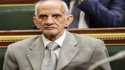 طلبا إحاطة بشأن المياه والمقابر بنجع حمادي