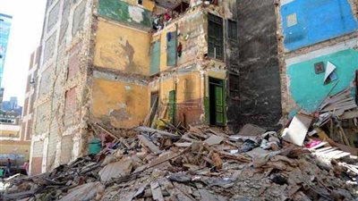 انهيار منزل من 3 طوابق في طنطا