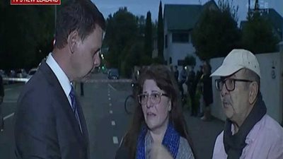 شاهد.. أم عراقية تبحث عن ابنها ضمن ضحايا الهجوم الإرهابي في نيوزيلندا