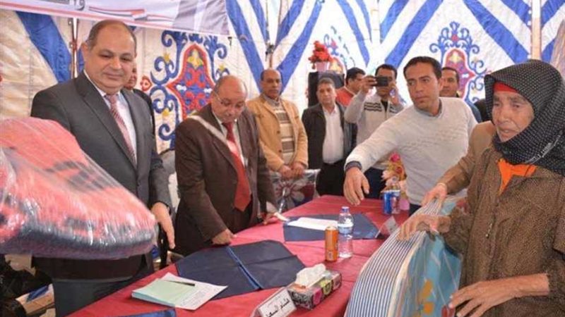 توزيع مساعدات بـ600