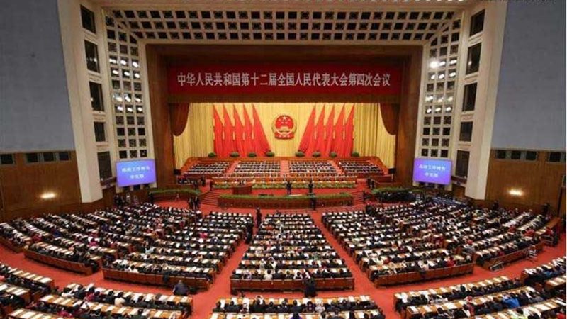 سر اهتمام العالم