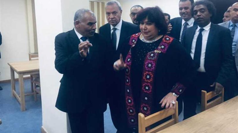 وزيرة الثقافة ومحافظ