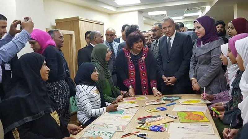 وزيرة الثقافة من