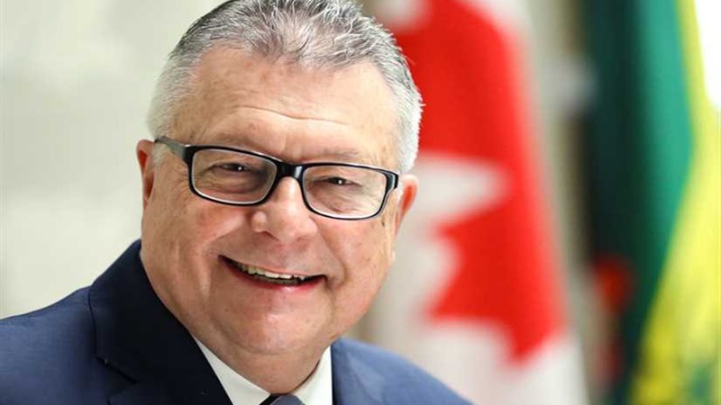 كندا تحافظ على مستوى