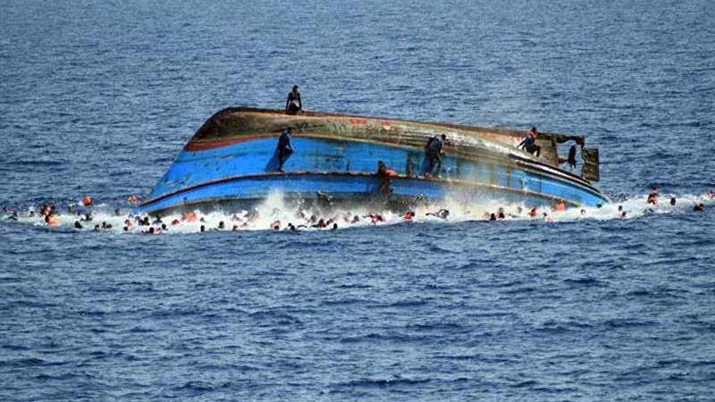 غرق 45 مهاجرا بانقلاب