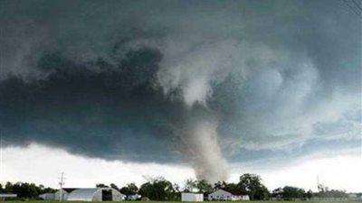 مصرع وفقدان 64 شخصا جراء إعصار 