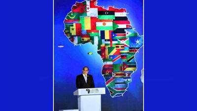 الرئيس وقرينته يشاركان في حفل افتتاح ملتقى الشباب العربي والأفريقي بأسوان