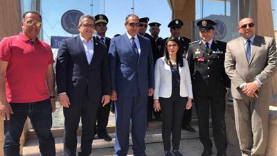 وزير الآثار يتفقد معابد فيلة بأسوان‎