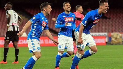 نابولي يفوز على أودينيزي في الدوري الإيطالي