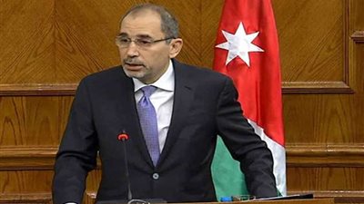 وزير الخارجية الأردني يبحث مع 