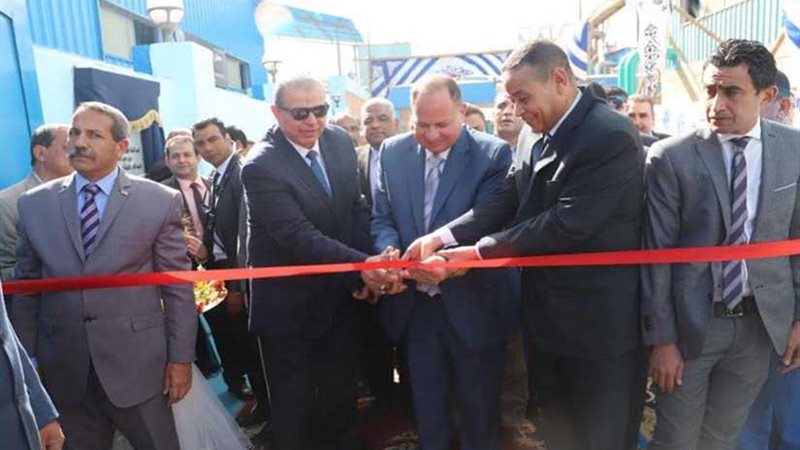 سعفان يتفقد شركة