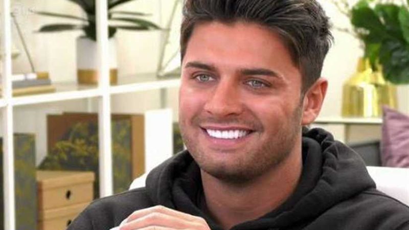 نجم جزيرة الحب..