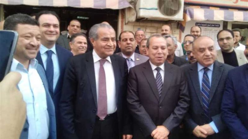 بالصور.. وزير التموين