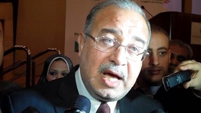 رئيس الوزراء يصل مطار القاهرة لمتابعة تطورات الطائرة المفقودة