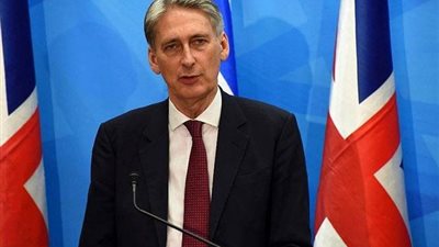 بريطانيا: عرضنا المساعدة في حادث الطائرة المصرية المفقودة.. ولم نتلق رد